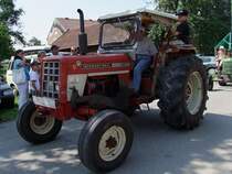 International-574 bei der Oldtimerrundfahrt in M�nsteuer; 090809