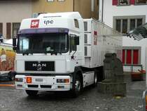 Schweizer Fernsehen mit einem MAN ZH 258850 in B�ren an der Aare am 08.08.2009 bei Str�mendem Regen am 08.08.2009