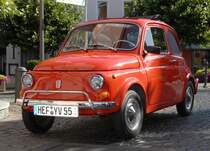Fiat 500 steht bei der Old- und Youngtimerausstellung des MC H�nfeld am 30.08.2009 in 36088 H�nfeld
