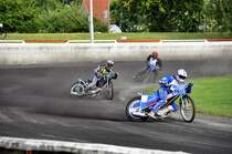 die zarme Maschine kann auch ganz anders - da wird gefaitet bis zum kleinsten Aschekrmel, beim Lauf zur LMMV & OBC am 27.06.09 im Stralsunder Speedway-Stadion  Paul-Greifzu  des MC Nordstern