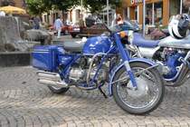 Moto Guzzi Nuovo Falcone, Bj. 1974, 25 PS bei der Old- und Youngtimerausstellung des MC Hnfeld am 30.08.2009 in 36088 Hnfeld. Dies ist eine ehemalige Polizeiescortemaschine. 