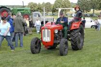 MF 35 ausgestellt beim Oldtimertreffen des  Deutz-Club Allmus  am 30.08.2009 in Hofbieber-Allmus
