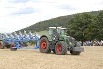 Fendt 936 Vario mit Lemken 7-Scharpflug am 02.09.2009 in Fulda Oberrode.