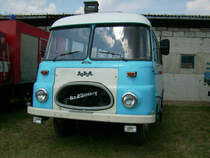 Robur LD 2500 mit dem alten Grill beim Treffen in Rottelsdorf