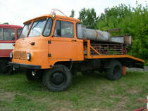 Robur Allrad Abschlepper beim Treffen in Rottelsdorf. Er gehrt zur Sammlung der Rottelsdorfer Schlepperfreunde