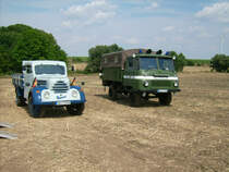 Garant K30 und Robur LO auf dem Acker beim Schleppertreffen in Rottelsdorf