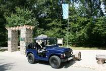 Geografischer Mittelpunkt Bayerns (Gelbelsee-Kipfenberg)
SUZUKI LJ80
