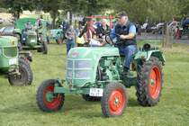 Kramer trifft zum Oldtimertreffen des  Deutz-Club Allmus  am 30.03.2009 in Hofbieber-Allmus ein