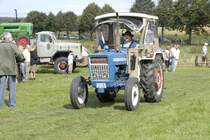 Ford 3000 beim Oldtimertreffen des  Deutz-Club Allmus  am 30.03.2009 in Hofbieber-Allmus 