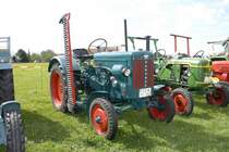 Hanomag R 16 (HT 293) steht beim Oldtimertreffen des  Deutz-Club Allmus  am 30.03.2009 in Hofbieber-Allmus 