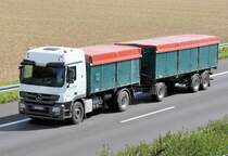 Mercedes Actros 18.46 - Firma Schwab - auf der A 61 am 27.08.2009