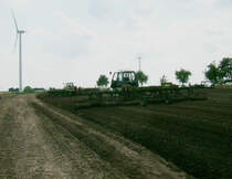 Diese beiden ZT Gleisbandschlepper im Einsatz auf dem Feld beim Rottelsdorfer Schleppertreffen 


