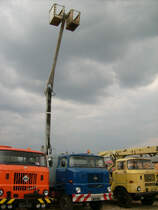 IFA W50L mit Hubsteiger der Rottelsdorfer Schlepperfreunde beim  dortigen Schleppertreffen