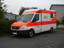 MB Sprinter des DRK Hnfeld gesehen am Tag der offenen Tr bei der Bundespolizeiabteilung Hnfeld anl. des 50-jhrigen Standortjubilums am 13.09.2009 in 36088 Hnfeld
