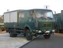 MB 1017 der Bundespolizei als Doppelkabiner mit Kofferaufbau gesehen am Tag der offenen T�r bei der Bundespolizeiabteilung H�nfeld anl. des 50-j�hrigen Standortjubil�ums am 13.09.2009 in 36088 H�nfeld 