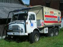 Steyr 680 M3
Medical-TRUCK 1 der Promedic Medical Service 
mit Michelin XZL Sandbereifung
ist in der Nhe von RIED i.I. abgestellt; 070905