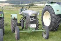 Fendt Dieselross F15 steht teilrestauriert am 30.08.2009 in der Oldtimerausstellung des  Deuz-Club Allmus  in Hofbieber-Allmus