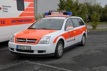 Opel Vectra des DRK-Kreisverbandes Fulda gesehen am Tag der offenen T�r bei der Bundespolizeiabteilung H�nfeld anl. des 50-j�hrigen Standortjubil�ums am 13.09.2009 in 36088 H�nfeld 
