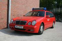 Feuerwehr Ratingen
Typ:         KdoW
Fahrgestell: MB E 220 CDi
Baujahr:     2001


