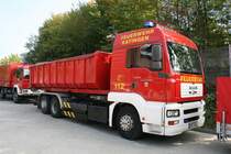 Feuerwehr Ratingen
Typ:         WLF
Fahrgestell: MAN TGA 26.463 FNLLC
Aufbau:      Meiller
Baujahr:     2001


