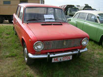 Dieser 1200er Lada war ebenfalls zu gast beim Oldtimertreffen in Rottelsdorf
