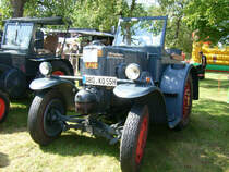 Lanz Bulldog im Garten des Ausstellungsgel�ndes zum Bulldogtreffen in Bocka