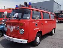 VW-T2 als KDOF der FF-Natternbach hat auch schon ein paar J�hrchen auf seinen Achsen,  090710