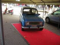 Hier habe ich einen R4 Fotografiert. Das Foto wurde am 24.09.2009 in Saarbr�cken Trierer Stra�e aufgenommen.