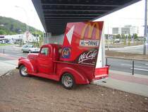 Ein MC Donalds Werbe Auto. Leider wei� ich den Typ nicht. Fand das Auto sch�n. Das Foto wurde am 24.09.2009 aufgenommen.