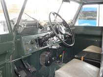 Blick in den Innenraum eines Land-Rover des ehem. BGS anl. des 50-j�hrigen Standortjubil�ums des Bundespolizeiabteilung H�nfeld am 13.09.2009 in 36088 H�nfeld 
