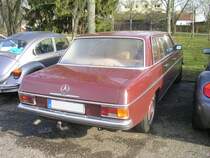 Ein Mercedes-Benz W114 in der seltenen Langversion, Februar 2007