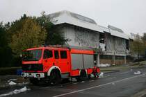 L�schfahrzeug 2/27 der Feuerwehr Essen bei einem Einsatz am 28.9.2009.