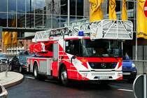 DLK der Flughafenfeuerwehr Frankfurt/Main.
Frankfurt Flughafen Juli 2008