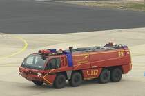 Flugfeldl�schfahrzeug Fox 25 des Flughafen D�sseldorf.
Mai 2009