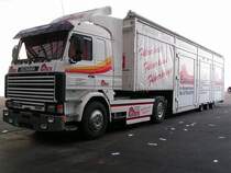 SCANIA 113M_360 der Fa.F�hrer steht Abfahrtsbereit am Gel�nde der Rieder-Messe;090915