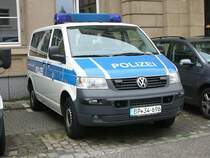 VW T 5 der Bundespolizei abgestellt am Hbf Frankfurt/Main, Oktober 2009