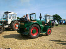 Lanz Bulldog Cabrio dreht beim Bulldogtreffen in Bocka eine Runde