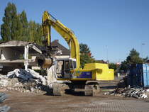 Gelber Fiat-Hitachi(Baureihe Unbekannt).