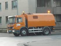 MB Atego mit Bucher CityFant 60 Kehrmaschinenaufbau.