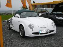 PGO Cevenne als Werbetr�ger f�r Erdgasantrieb beim 1. Fuldaer Autotag am 04.10.2009 im Ausstellungsgel�nde  Fulda-Galerie 
