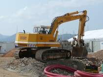 24.09.09,Liebherr 932 in Sant Antoni de Portmany auf Ibiza/Spanien.