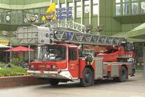 Feuerwehr Duisburg
DLK 23-12
Iveco Magirus
DU 223