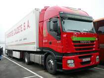 Iveco Stralis 500 der spanischen Spedition CAUDETE auf einem Rastplatz an der A 4 Metz - Paris