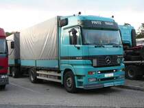 MB Actros der Spedition RAUH rastet am 12.10.09 auf einem Rastplatz an der A3