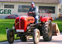 Steyr 188; aus den frhen 60iger Jahren mit 28PS wird immer noch zur Arbeit herangezogen; 070920