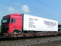 DAF-95XF ist auf Saadkms83814983416-3 verladen, und mittels ROLA Richtung Salzburg unterwegs ;090923