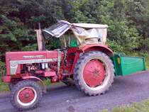 IHC 353,34 PS, mit Lademulde