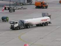 12.10.09,MAN auf dem Flughafen Dsseldorf.