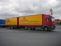 MAN von WIEGAND-Glas pausiert auf dem Autohof Werneck am 14.10.2009