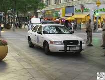 Ford Crown Victoria (1998) der Denver Police.
Die Aufnahme entstand am 14. Juli 2006.